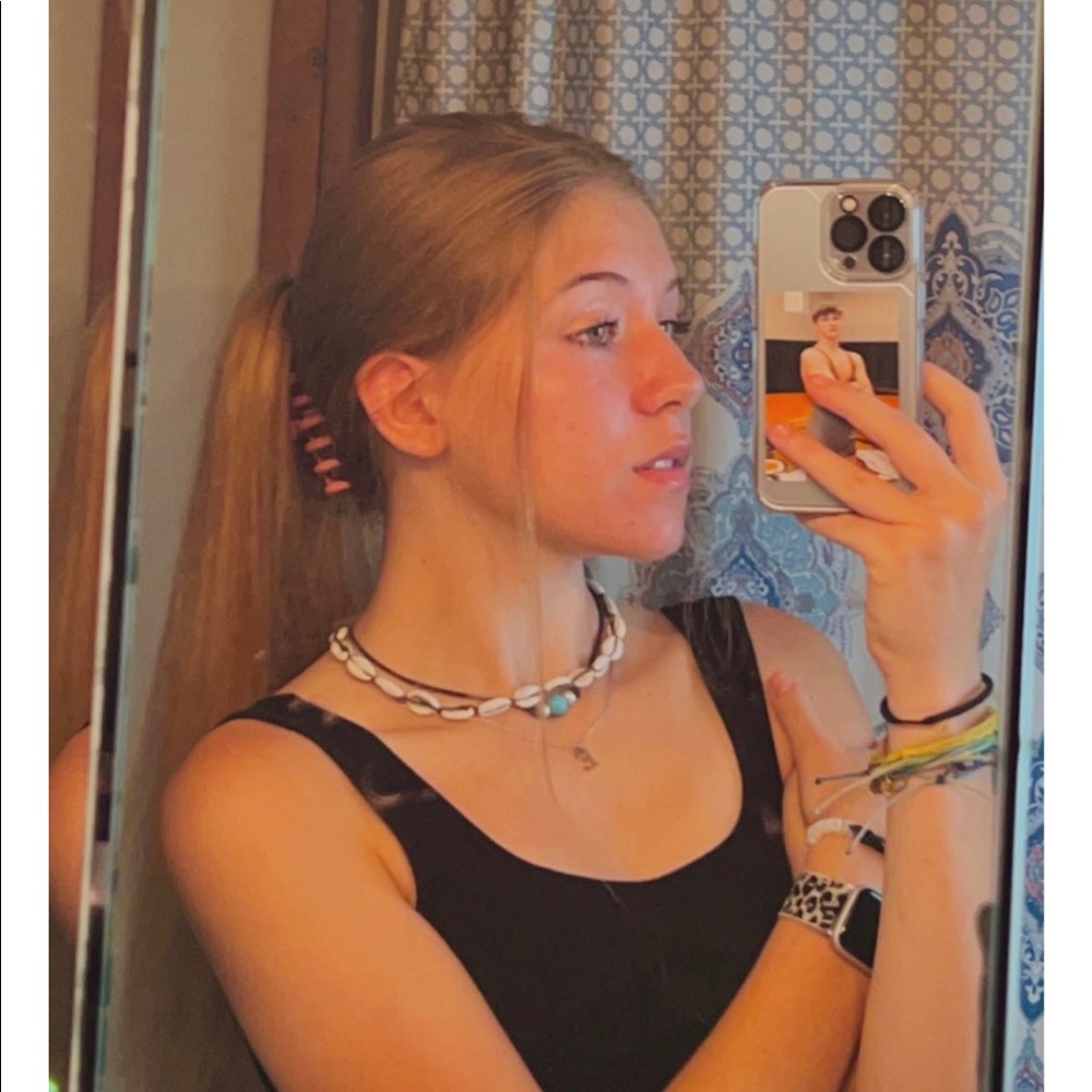 Meet your Posher, Liv